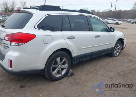 2013 Subaru Outback 2.5I Limited z USA, uszkodzony, nr VIN 4S4BRCSC5D3258912